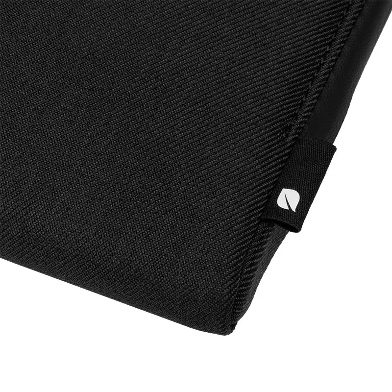 Incase Facet Sleeve for 16-inch MacBook Pro 14 Incase Facet Sleeve for 16-inch MacBook Pro