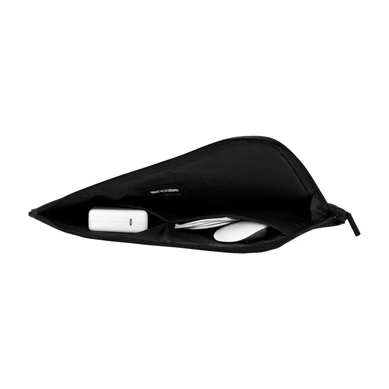 Incase Facet Sleeve for 16-inch MacBook Pro 16 Incase Facet Sleeve for 16-inch MacBook Pro