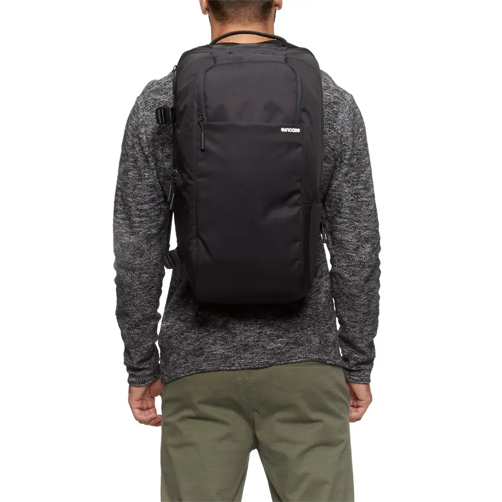 Incase DSLR Pro Pack - 26L