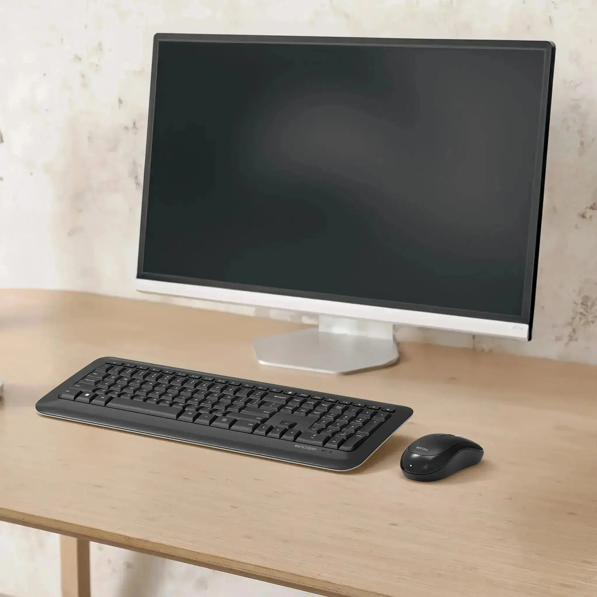 Incase Designed by Microsoft™ Wireless Desktop 850