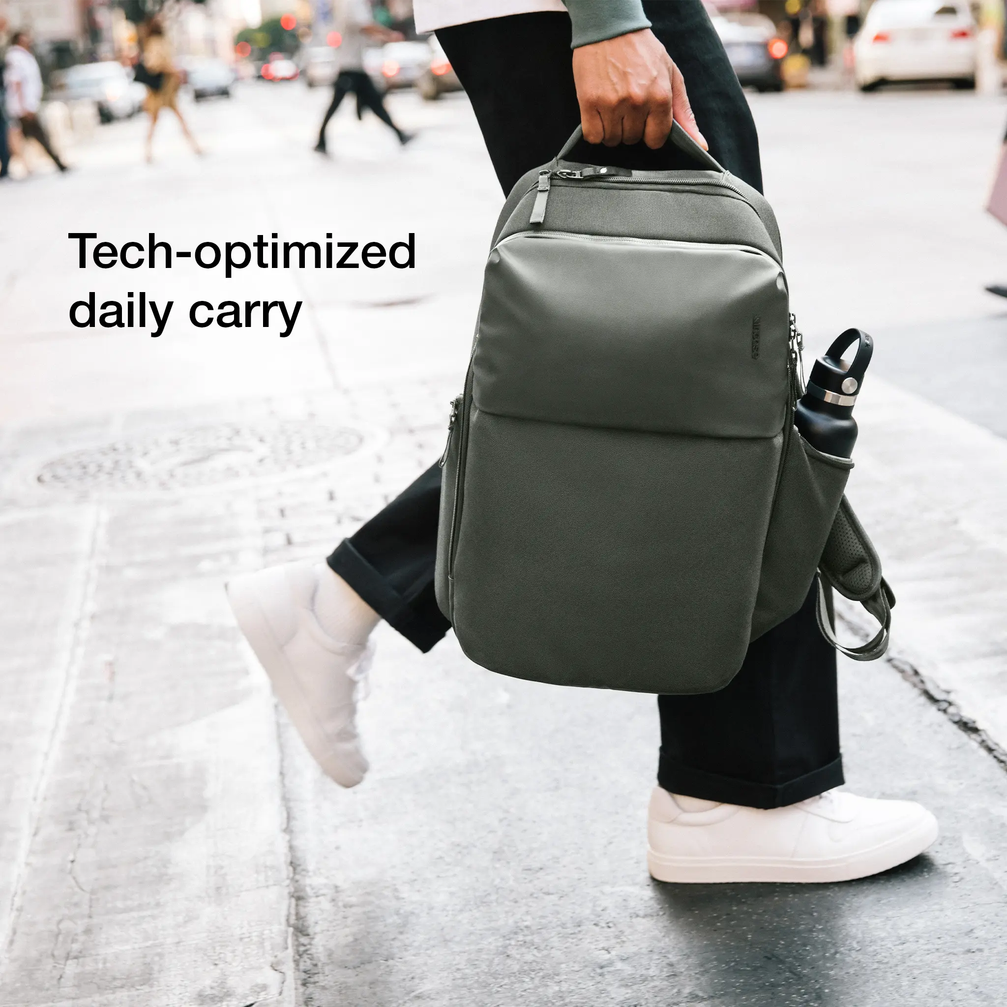 Incase A.R.C. Daypack - 24L