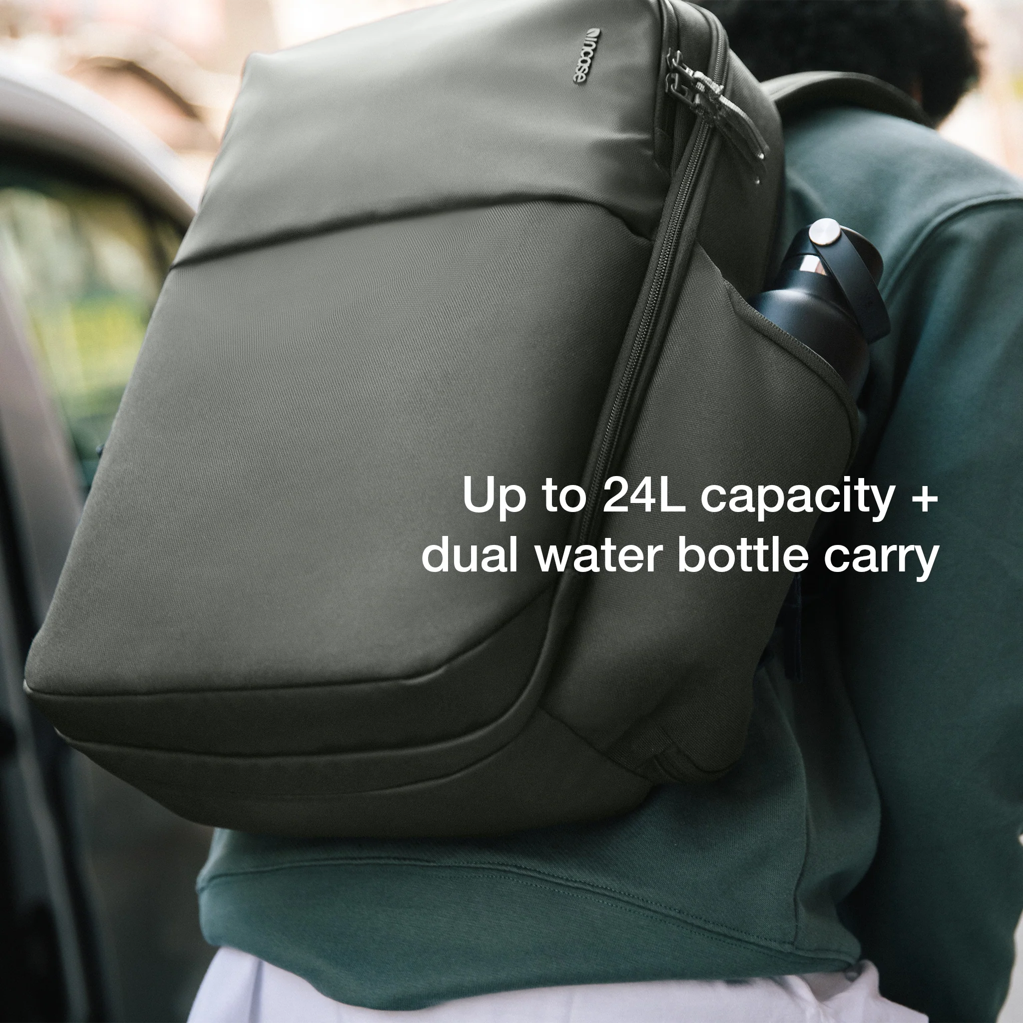 Incase A.R.C. Daypack - 24L