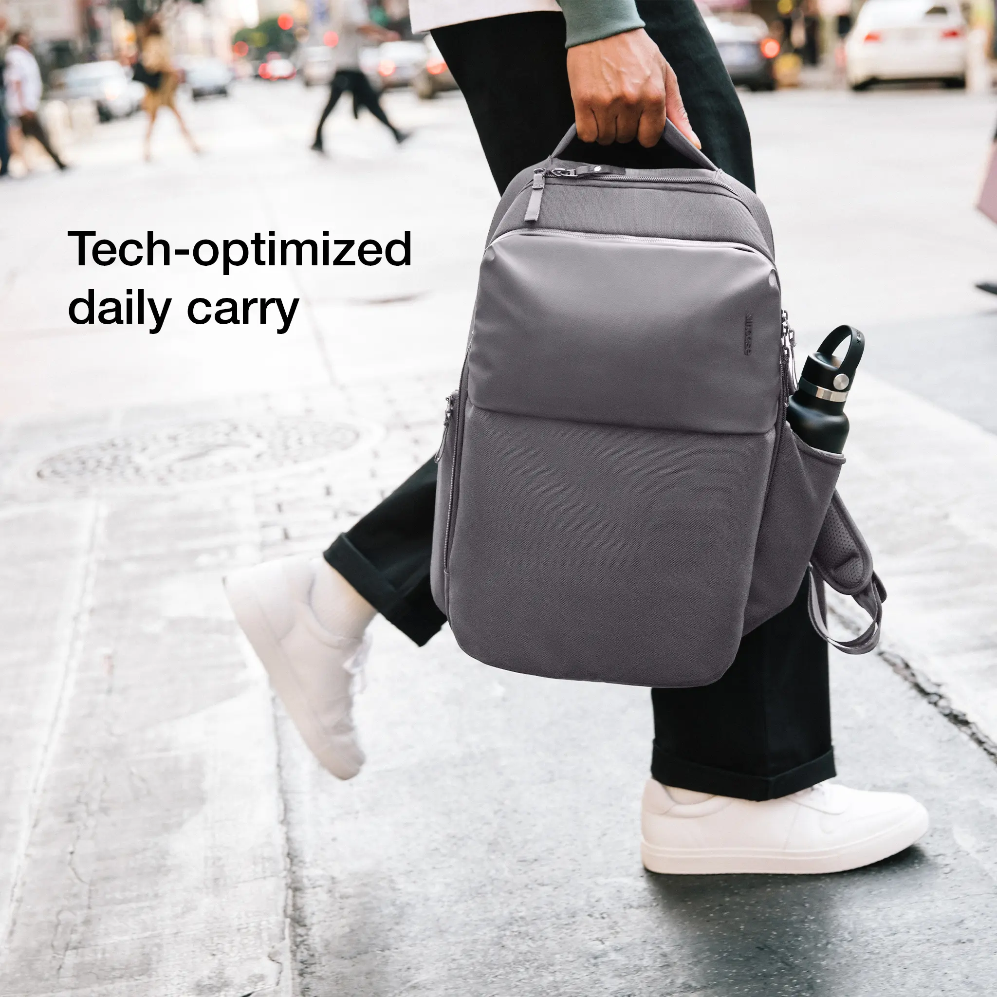 Incase A.R.C. Daypack - 24L