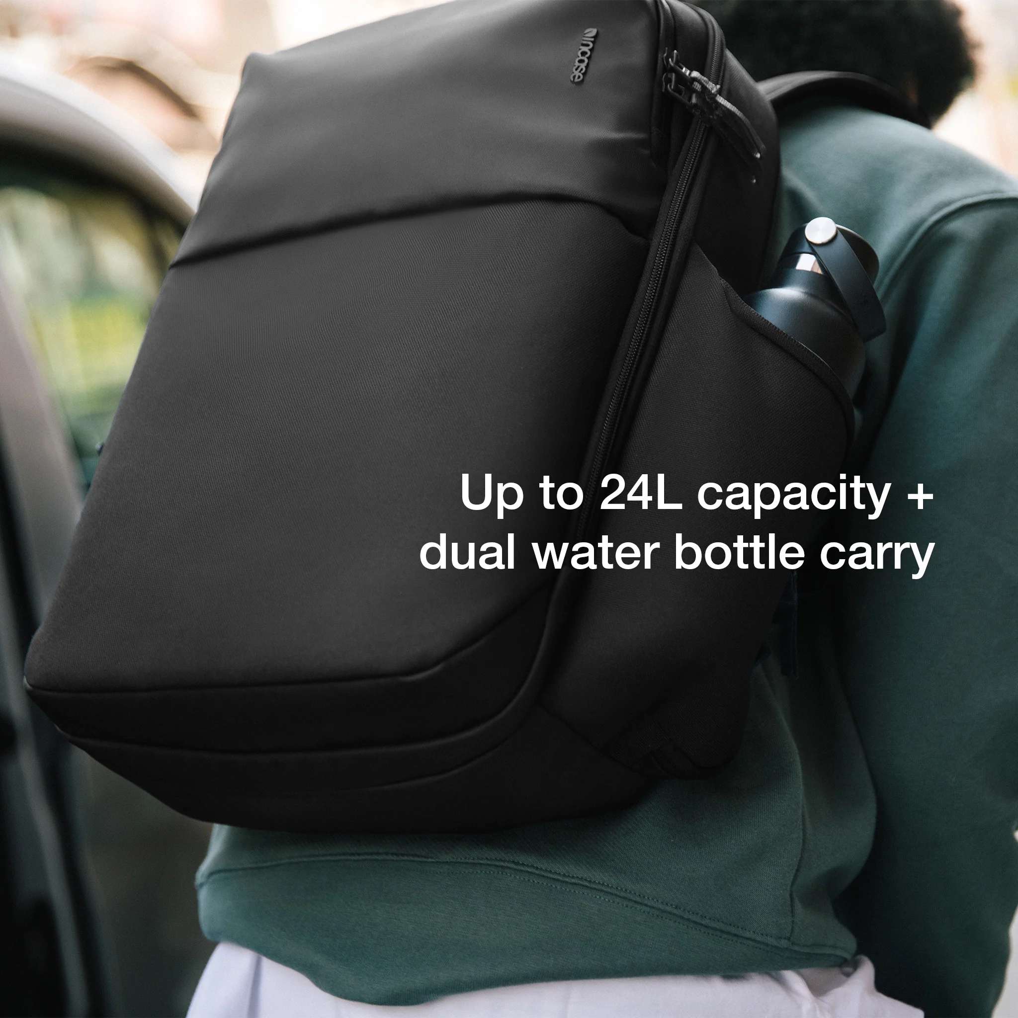 Incase A.R.C. Daypack - 24L