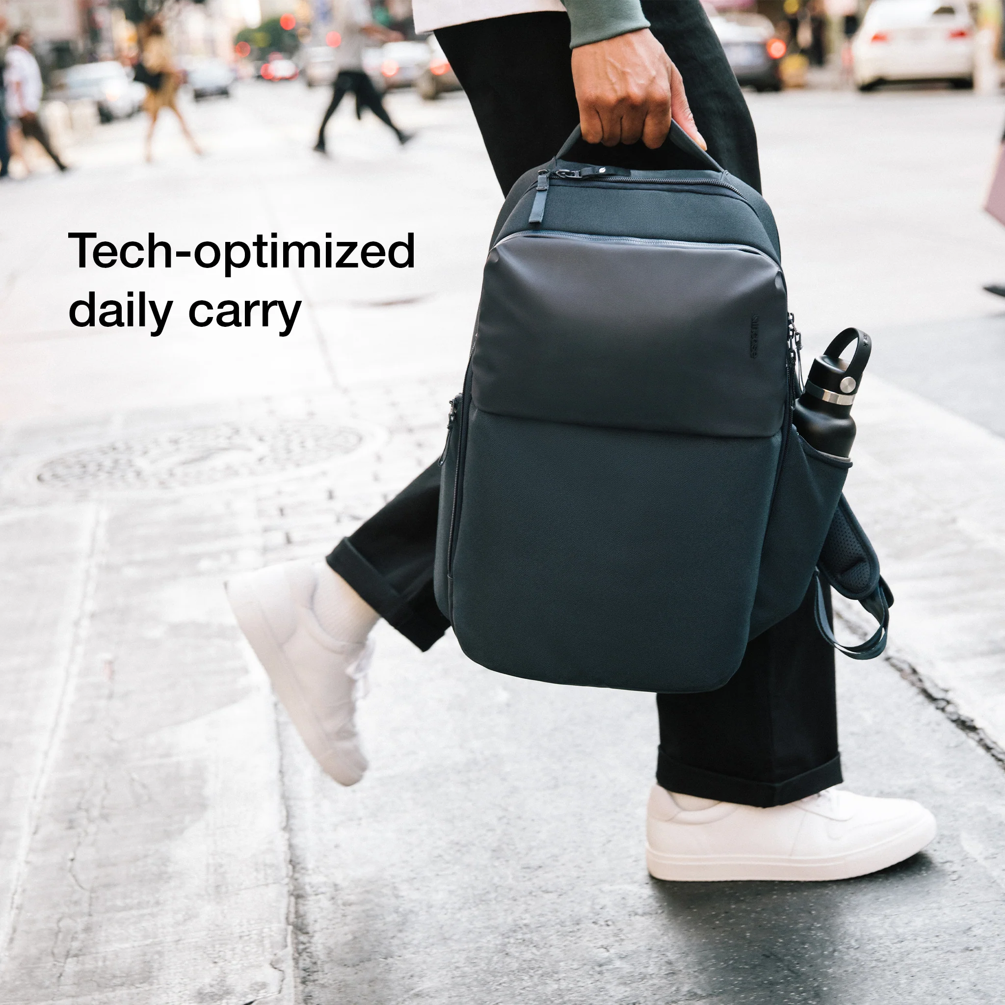 Incase A.R.C. Daypack - 24L