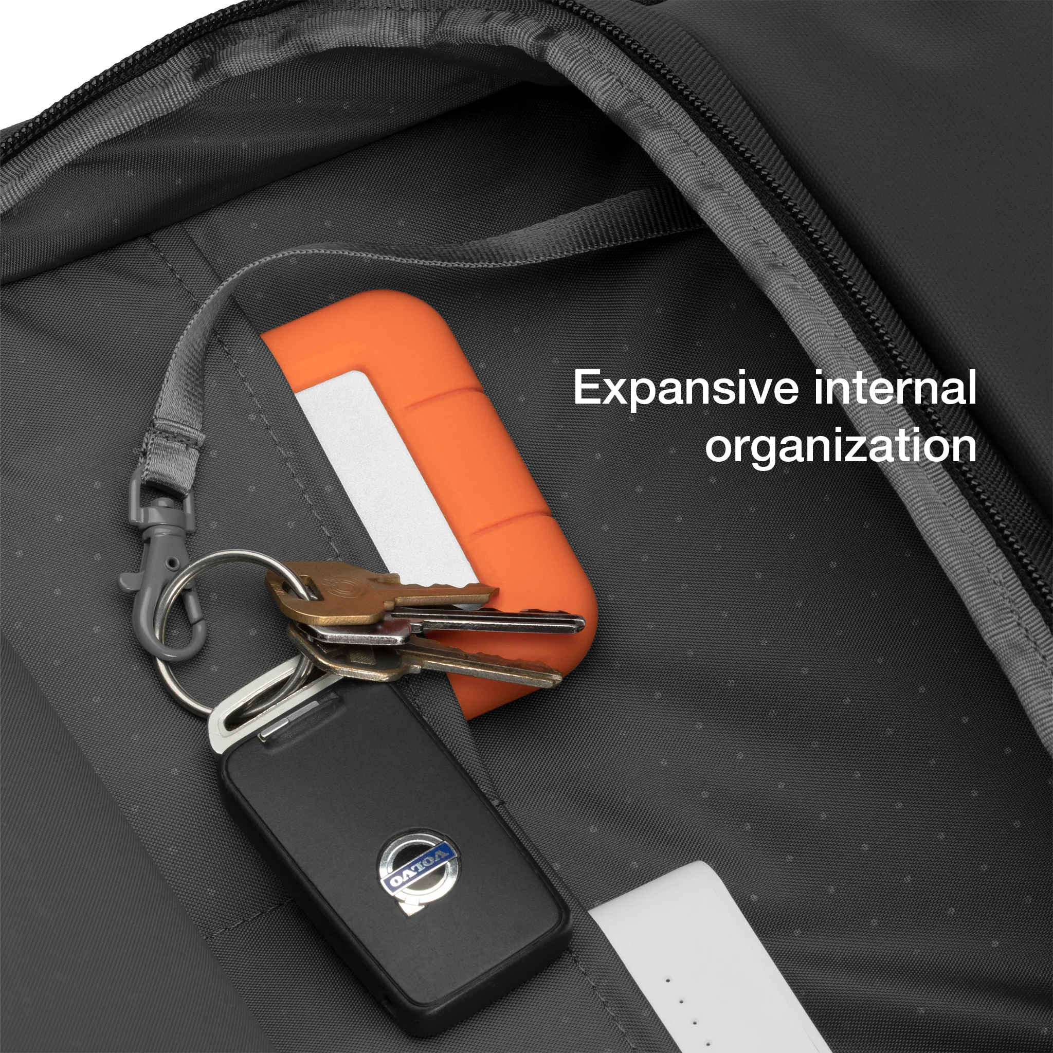 Incase A.R.C. Commuter Pack - 26L 12 Incase A.R.C. Commuter Pack - 26L