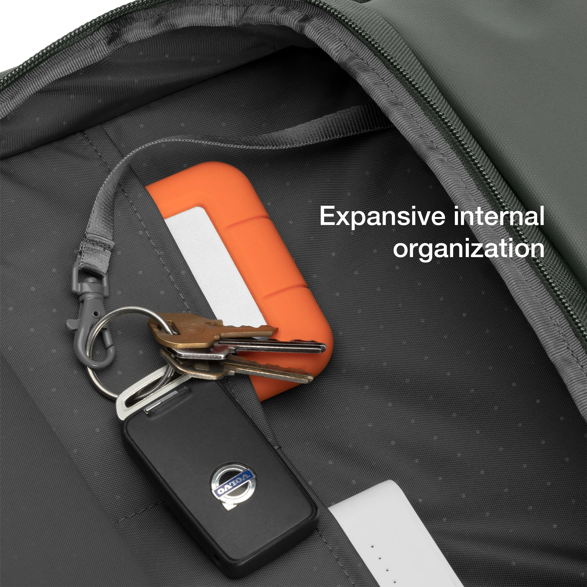 Incase A.R.C. Commuter Pack - 26L 25 Incase A.R.C. Commuter Pack - 26L